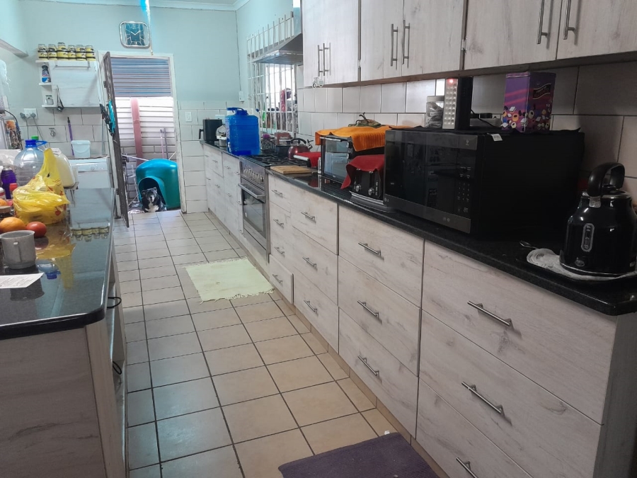 3 Bedroom Property for Sale in Geelhoutpark North West
